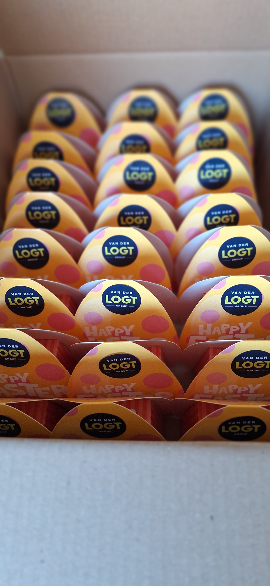 Van der Logt paaseieren met bedrijfslogo